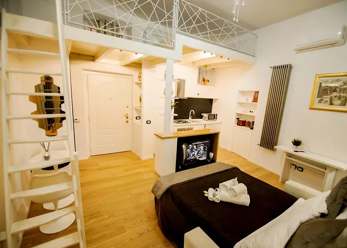 Bruno Domus Moderna Apartment